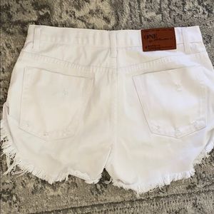 White One teaspoon bandits